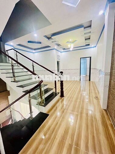CHO THUÊ NHÀ TRỆT 3 LẦU VỊ TRÍ ĐẸP, MỚI - FULL MÁY LẠNH - KDC NAM LONG