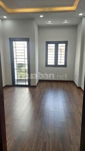 MBKD (43m2)+ 2p ngủ trên lầu đường Cô Giang-P.Cầu Kiệu -giá 14,5tr/th