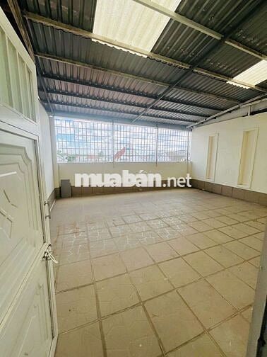 CHO THUÊ NHÀ TRỆT 3 LẦU VỊ TRÍ ĐẸP, MỚI - FULL MÁY LẠNH - KDC NAM LONG