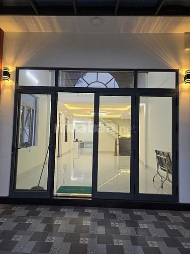 CHÍNH CHỦ BÁN NHÀ 2 MẶT TIỀN NGUYỄN TẤT THÀNH - TP. HUẾ (NỞ HẬU, KO NG