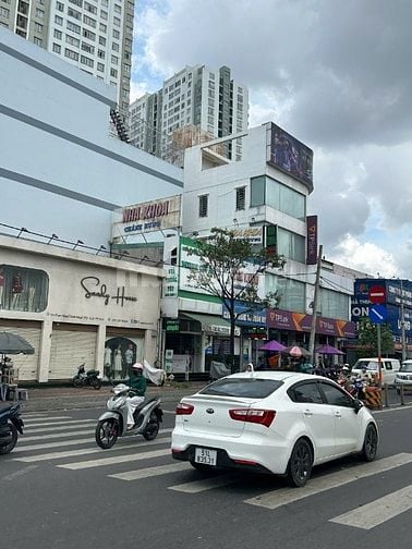 Bán gấp 4lau,MT Phạm Hùng gần Tạ Quang Bửu,Q8,5.5x17m,1 đời chủ,16ty