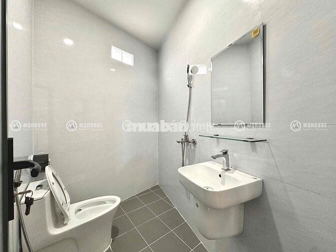 CĂN HỘ BAN CÔNG GIÁ HẠT DẺ NGAY ĐẠI HỌC HỒNG BÀNG - NGÃ TƯ XÃ