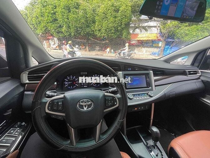 Toyota Innova 2.0G 2019 / Sơn zin 90%