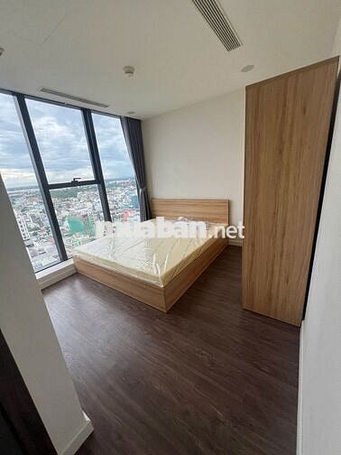 Cho thuê sunshine city 132m,4pn giá 19 triệu quận 7
