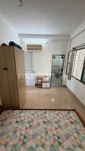 CHO THUÊ PHÒNG TẦNG 4 KHÉP KÍN - GẦN HỒ HALE, CV THỐNG NHẤT