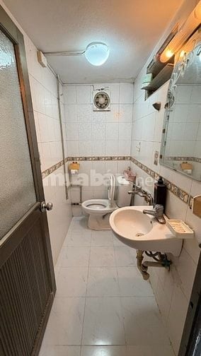 CHO THUÊ PHÒNG TẦNG 4 KHÉP KÍN - GẦN HỒ HALE, CV THỐNG NHẤT