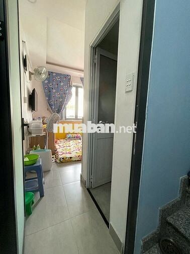 Nhà HXH dt22m2 không lộ giới đúc 5 tầng 3pn Âu Cơ P10, Q. Tân Bình