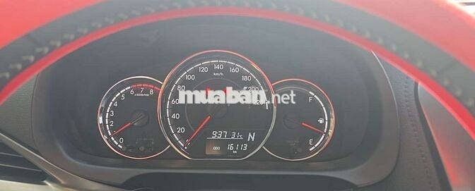 Toyota Vios E-CVT Trắng 5 chỗ