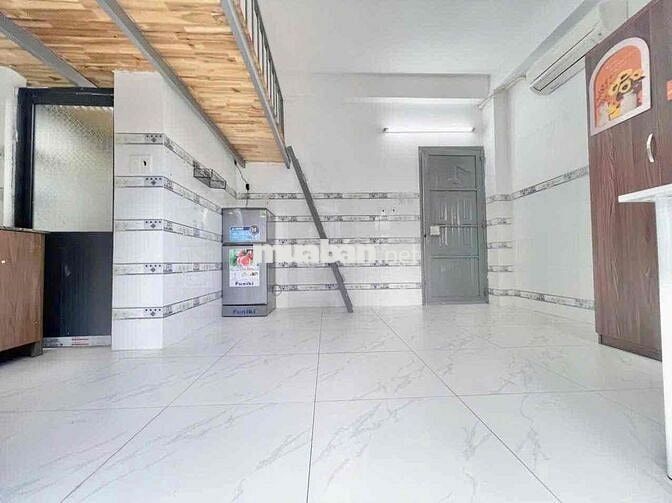 PHÒNG TRỌ DIỆN TÍCH RỘNG BAN CÔNG THOÁNG MÁT