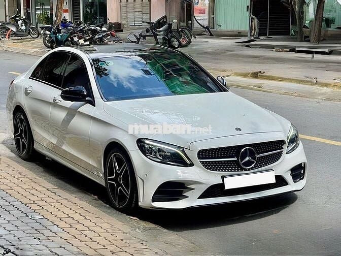 C300 AMG sx 2021 zin siêu lướt
