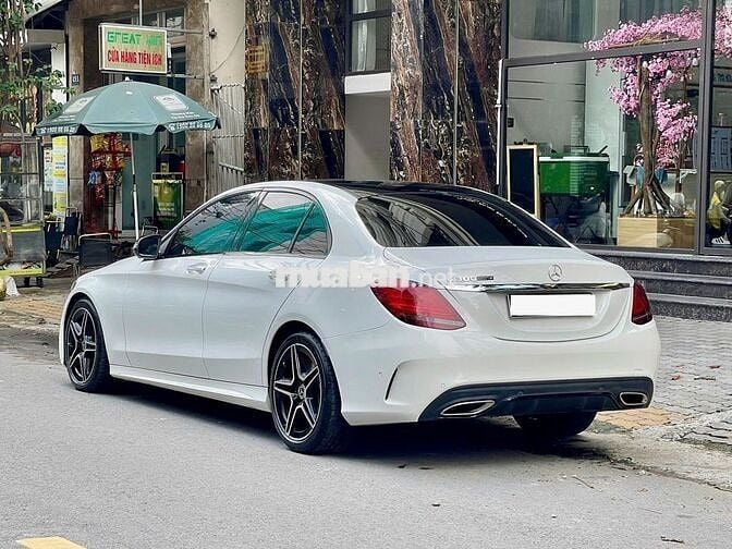 C300 AMG sx 2021 zin siêu lướt