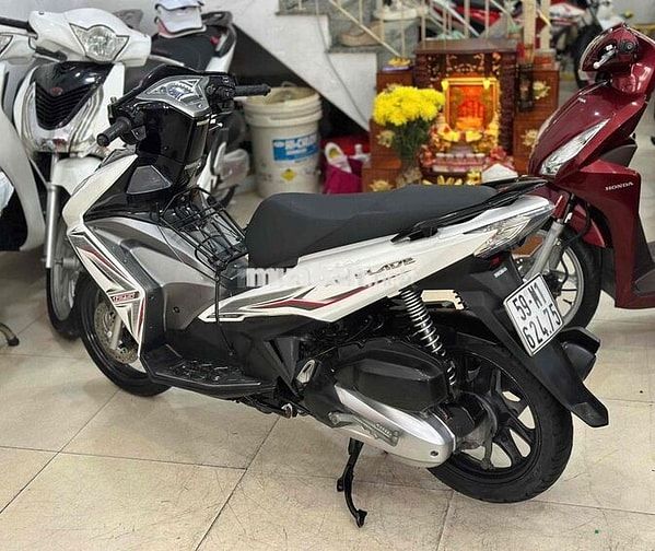 Honda Air Blade 2014 Trắng Bạc Đen.BSTP.Chich chu