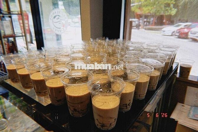 HIGHLANDS COFFEE TUYỂN DỤNG PHA CHẾ KV Q4 Q7