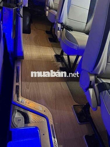 Ford Transit Xe khách 16 chỗ Bạc
