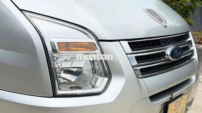 Ford Transit 2017 Bản Trung