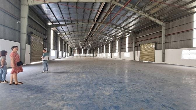 Cho thuê xưởng 2600m2 Đức Hòa Đông, Long An, giá chỉ 2.6 USD/m2