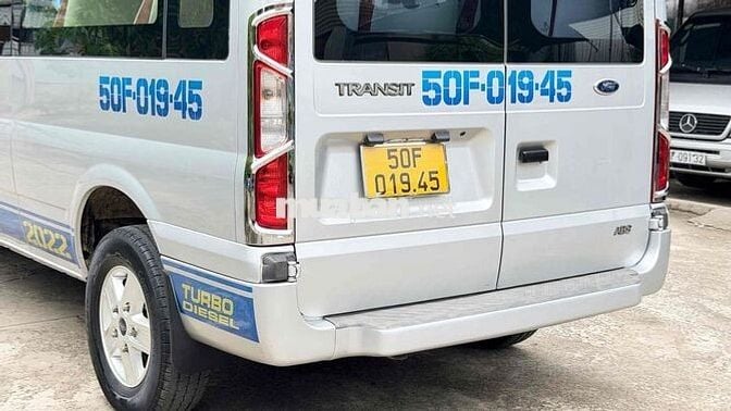 Ford Transit 2017 Bản Trung