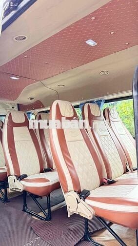 Ford Transit 2017 Bản Trung