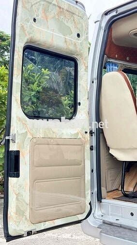 Ford Transit 2017 Bản Trung