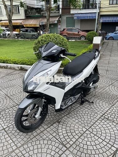 Honda Air Blade 125 Trắng