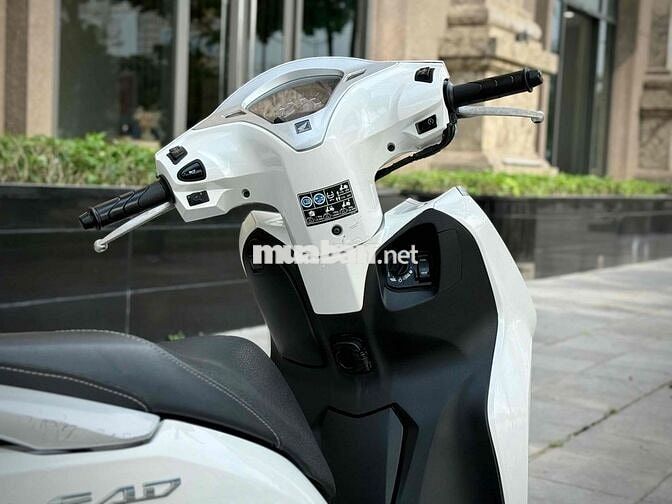 Honda Lead125 Smartkey 2025 Trắng Classic Lead
