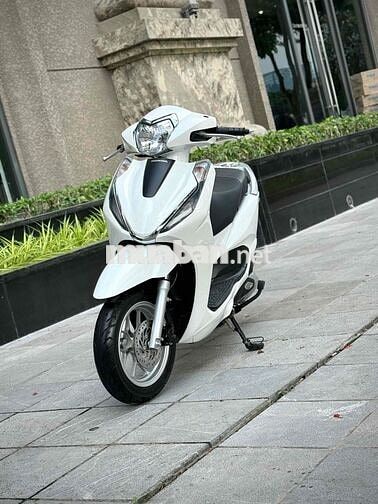 Honda Lead125 Smartkey 2025 Trắng Classic Lead