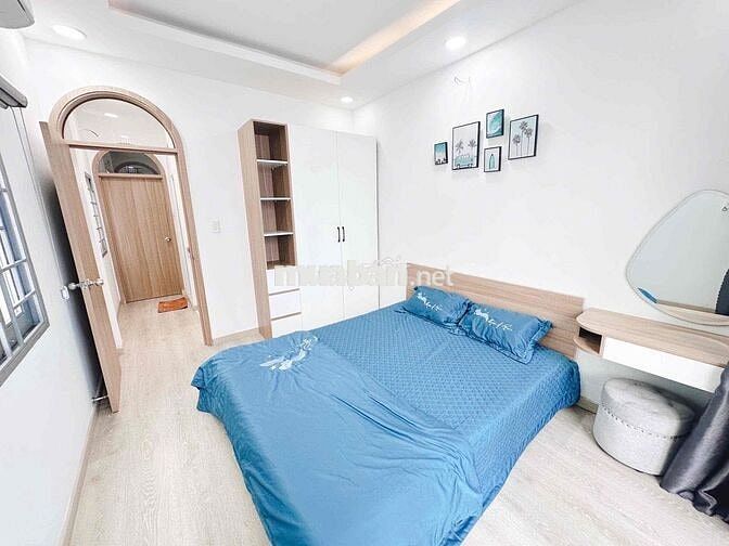 nhà 2 mặt hẻm cách hẻm xe tải chỉ 15m