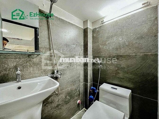 CĂN HỘ DẠNG DUPLEX FULL NỘI THẤT CÓ BAN CÔNG GẦN VÒNG XOAY LÊ ĐẠI HÀNH