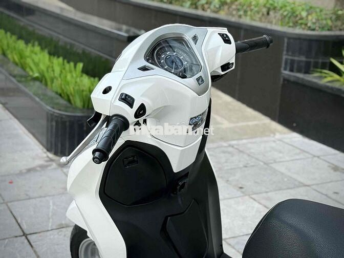Honda Lead125 Smartkey 2025 Trắng Classic Lead