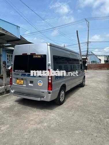 Ford Transit Xe khách 16 chỗ Bạc