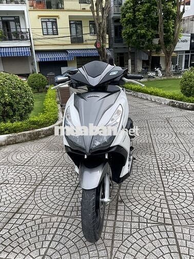 Honda Air Blade 125 Trắng