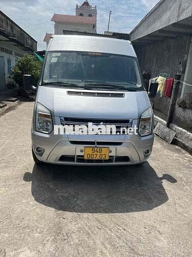 Ford Transit Xe khách 16 chỗ Bạc