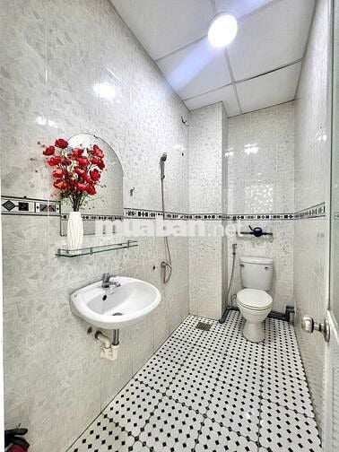 Căn hộ mới 100%, sát chợ Bà Chiểu 5 phút qua quận 1, HUTECH, UEF, HIU
