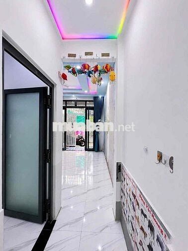 NHÀ LẦU GIÁ RẺ HẺM 90 HÙNG VƯƠNG - P,NINH KIỀU