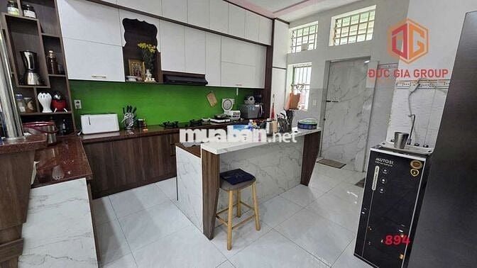 Bán nhà 1 trệt 2 lầu khu dân cư Tân Phong