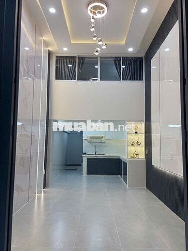 Cần bán nhà mặt tiền đường Nguyễn Tiểu La 202/….  Phường 08