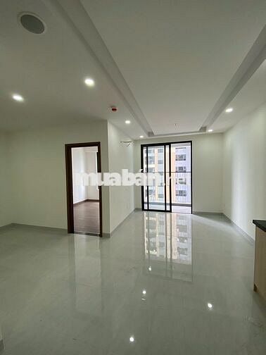 Cho thuê 47m2 hồ bơi nhà trống sẵn ở ngay