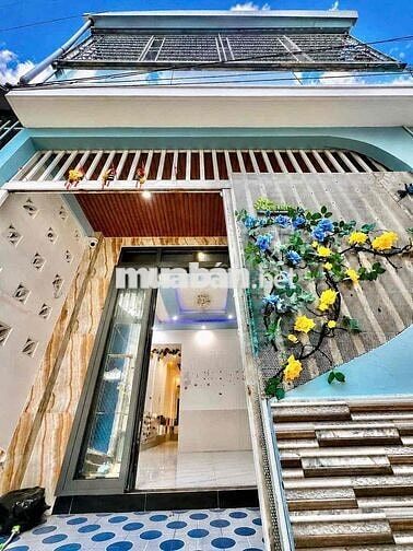 NHÀ LẦU GIÁ RẺ HẺM 90 HÙNG VƯƠNG - P,NINH KIỀU
