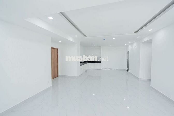 Conic Boulevard căn góc 3PN 114m2 tầng 15 giá 3,9 tỷ NH hỗ trợ 2,3 tỷ
