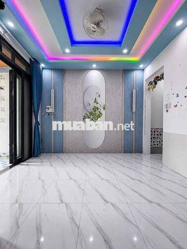 NHÀ LẦU GIÁ RẺ HẺM 90 HÙNG VƯƠNG - P,NINH KIỀU
