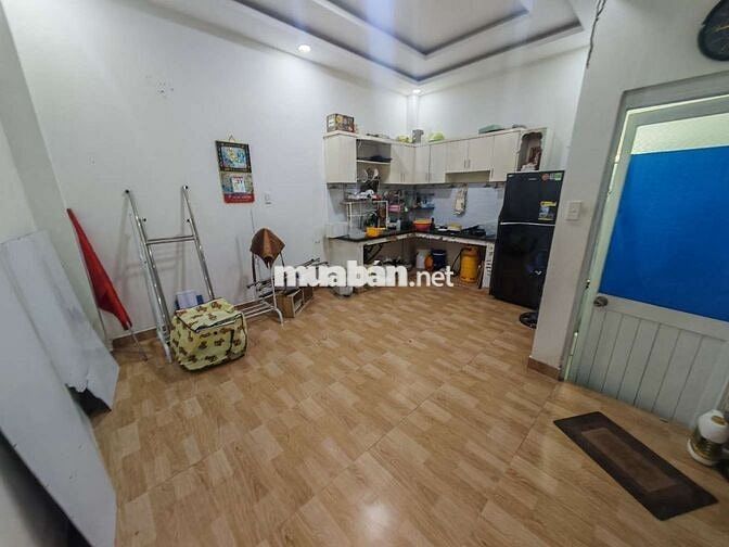 Cho thuê phòng và tầng trệt tiện kd onl
