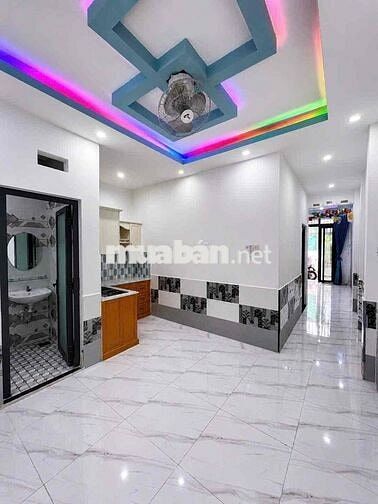 NHÀ LẦU GIÁ RẺ HẺM 90 HÙNG VƯƠNG - P,NINH KIỀU