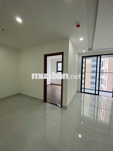 Cho thuê 47m2 hồ bơi nhà trống sẵn ở ngay