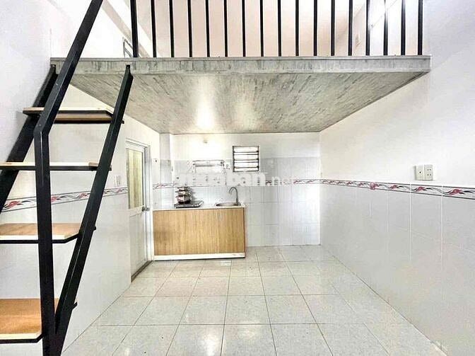 Phòng Gác Lửng Tiện Nghi Ngay Sân Bay, CV Gia Định