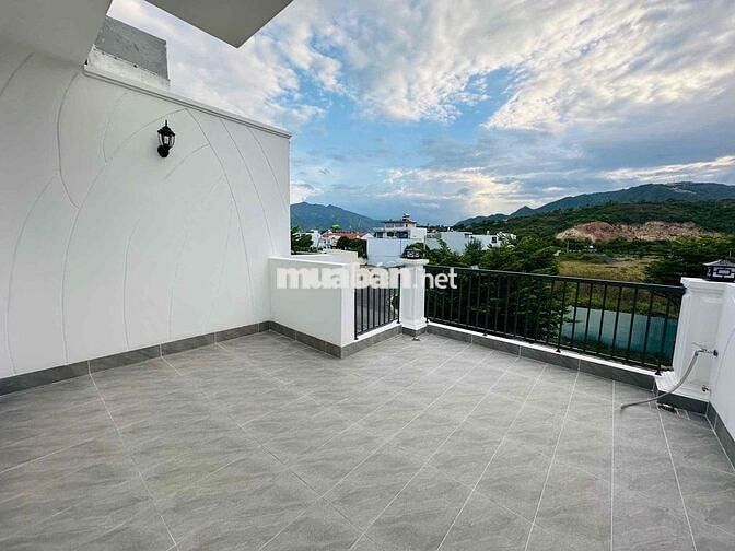 Cho Thuê Nhà KĐT Mỹ Gia Vĩnh Thái Nha Trang 4 Phòng Ngủ