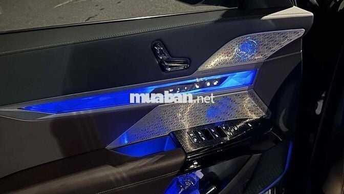 BMW 740i Pure Excellence 2023 Đen 4700km