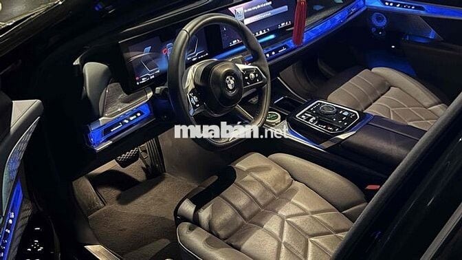 BMW 740i Pure Excellence 2023 Đen 4700km