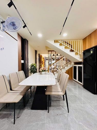 ⭐️Nhà DT:4x15m tuyệt đẹp Cao cấp hẻm Nguyễn Văn Khối, P11