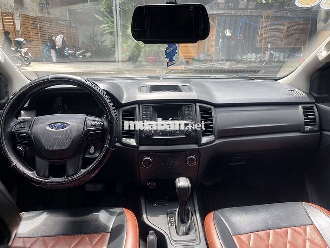 Ranger XLS 4x2 AT 2018 nhập Thái 72.000 km