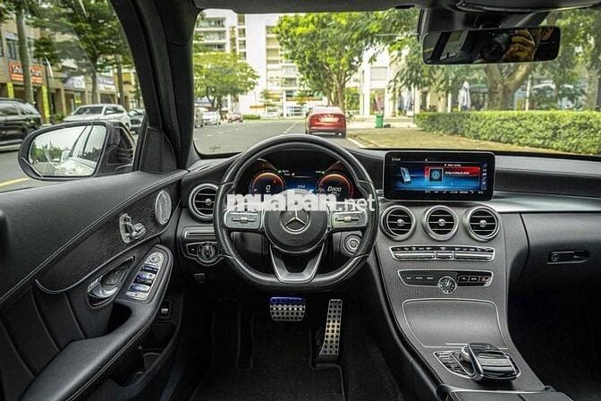 Mercedes C300 AMG 2021 màu Trắng 33.000 mls